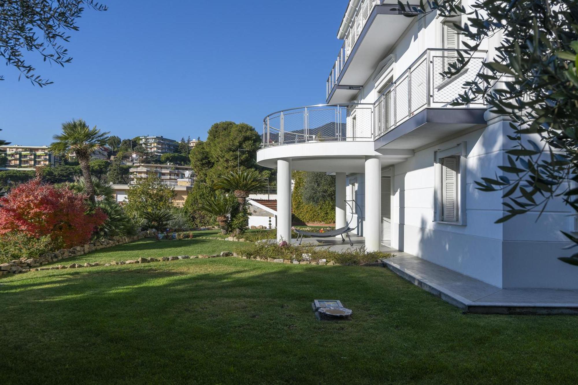 La Lincolnia - With Garden And Seaview - Happy Rentals San Remo Kültér fotó